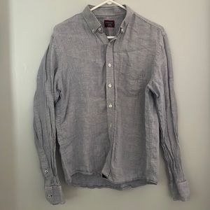 UNTUCKit Medium Blue Linen Button Down Shirt